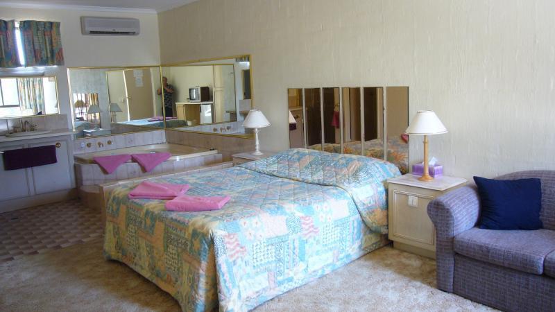 El Sierra Motel Barooga Bagian luar foto